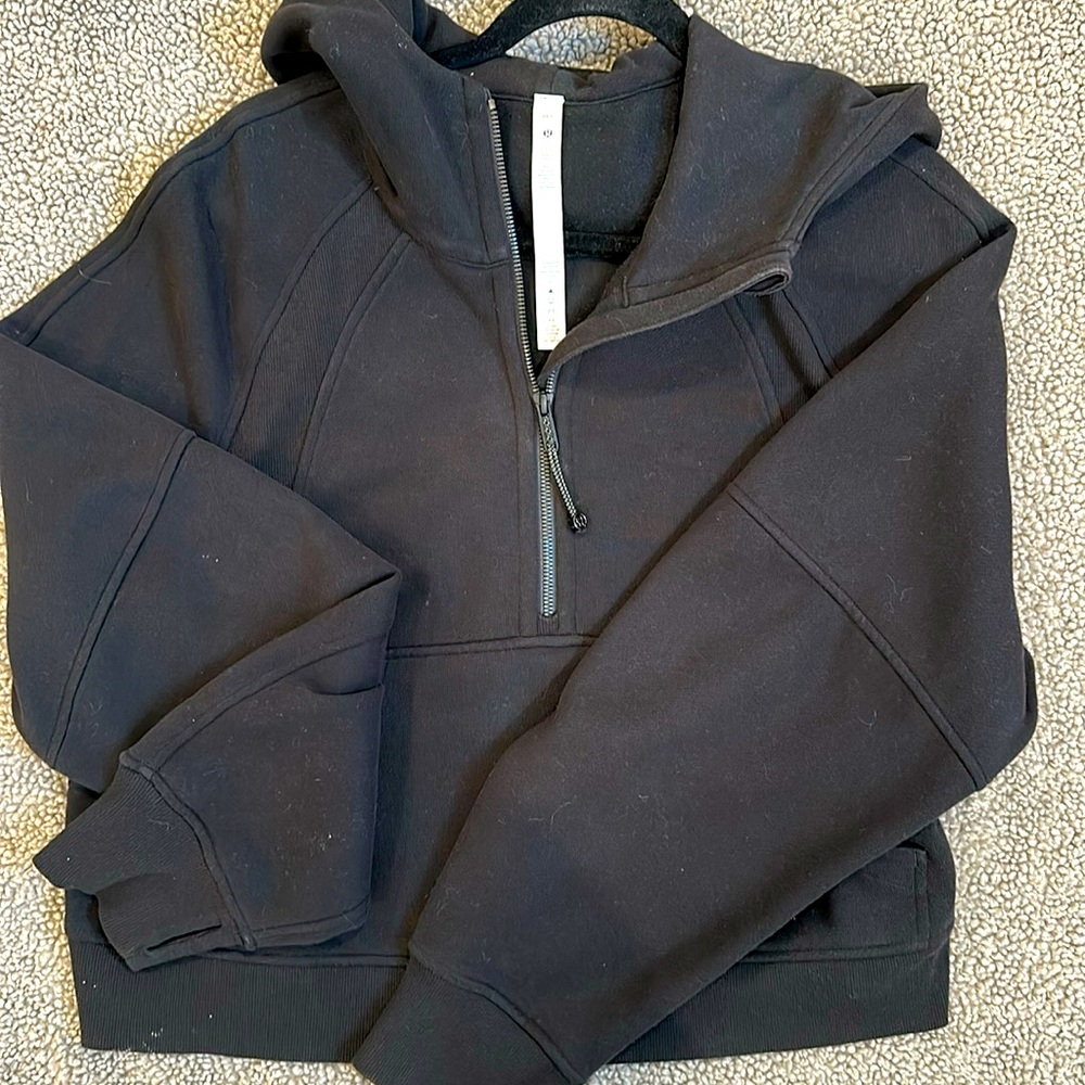 Lululemon black half zip scuba hoodie. EUC. SIZE M/L. $40